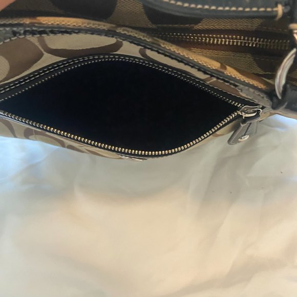 Coach F14941 Tan Black Laura Signature Monogram Canvas Shoulder Purse Authentic - Picture 4 of 13